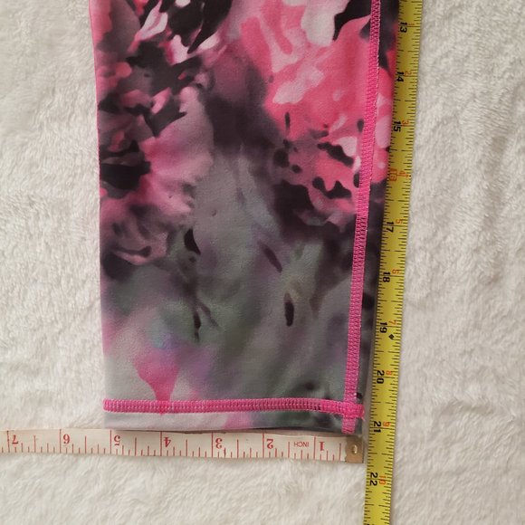 ATHLETA Fitted Leg Multi Color Capri Yoga Pants SZ S - Picture 12 of 14